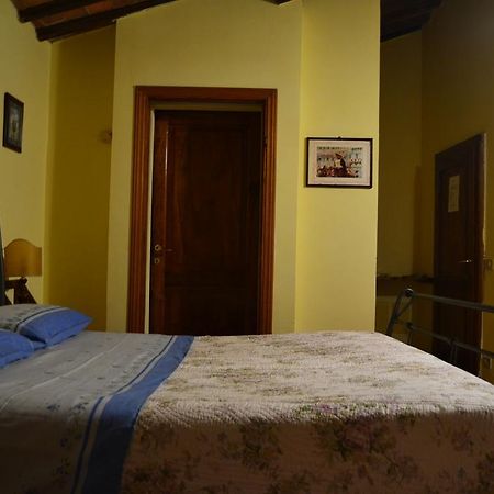 B&B Il Pozzo Di Radi Monteroni dʼArbia Εξωτερικό φωτογραφία